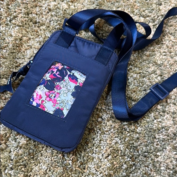 Vera Bradley Scroll Navy Ultralight RFID Petite Cellphone Crossbody NWOT - Picture 2 of 10